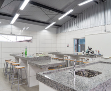 Com investimento de R$ 3,5 milhões, colégio do campo de Quitandinha ganha refeitório, laboratório e quadra coberta