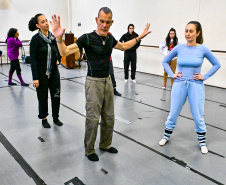 Teatro Guaíra oferece curso gratuito de técnicas corporais para artistas do movimento"