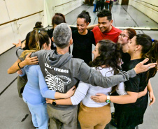 Teatro Guaíra oferece curso gratuito de técnicas corporais para artistas do movimento"