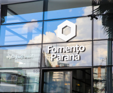 Fomento PR - Governador sanciona lei que autoriza captação internacional de recursos para financiar micro e pequenas empresas