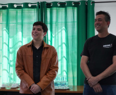 INOVAÇÃO: Da zona rural à inovação: a trajetória de um jovem transformada por oportunidades do Paraná