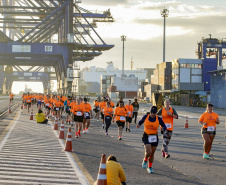 4ª Corrida do Porto bate recorde de público e reúne atletas de 15 estados brasileiros