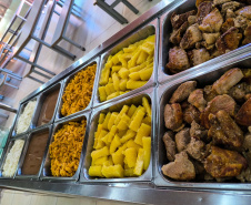 Terceira remessa de alimentação escolar beneficia mais de 1,2 milhão de estudantes
