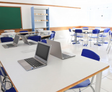 Em oito anos, Paraná investe R$ 525,7 milhões em mobiliário e moderniza mais de 2 mil escolas estaduais