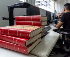 Paraná já digitalizou mais de 5,5 milhões de páginas em projeto inédito da educação