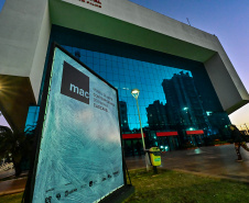 Cascavel recebe museu satélite do MAC-PR com casa cheia