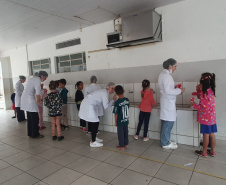 SETI - Universidades Estaduais do Paraná oferecem atendimento odontológico gratuito para bebês e crianças