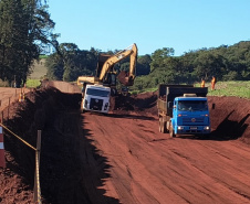 Pavimentação da PR-239 entre Mato Rico e Roncador