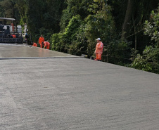 Obra de whitetopping da PR-460 e PRC-487 entre Pitanga e Nova Tebas
