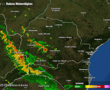 PRIMEIRA FRENTE FRIA DO INVERNO COMEÇA A ATRAVESSAR O PARANÁ