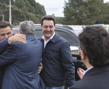 Ratinho Junior libera R$ 90,7 milhões para pavimentação de estrada turística e outras obras em Tijucas do Sul