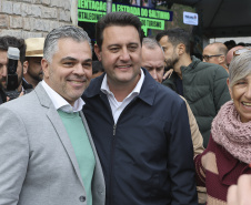 Ratinho Junior libera R$ 90,7 milhões para pavimentação de estrada turística e outras obras em Tijucas do Sul