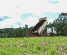 Em novo edital, Sanepar amplia disponibilidade de biossólido para a agricultura