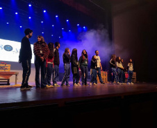 Colégio Estadual do Paraná celebra 180 anos com espetáculo no Teatro Guaíra