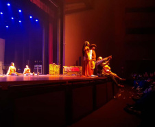 Colégio Estadual do Paraná celebra 180 anos com espetáculo no Teatro Guaíra