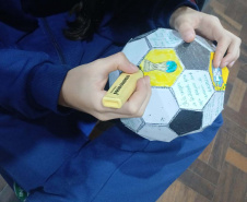 Leia Paraná entra em campo com projeto especial da Copa do Mundo e fortalece práticas de leitura nas escolas estaduais
