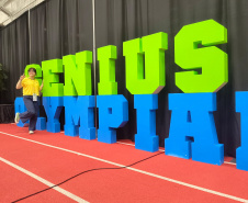 Estudante do Paraná retorna de evento internacional com menção honrosa na categoria de ciências 