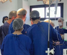 Hospital Infantil realiza cirurgia pioneira de alta complexidade para correção de deformidade craniana