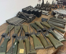 PCPR intercepta carga de drogas e arsenal de armas avaliadas em R$ 22 milhões em Campo Largo