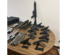 PCPR intercepta carga de drogas e arsenal de armas avaliadas em R$ 22 milhões em Campo Largo