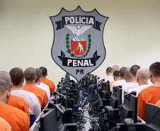 Aula Magna do Projeto A Liberdade Tem Asas leva ensino superior a mais de 400 apenados no Paraná
