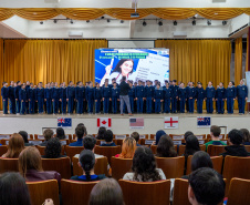 Evento reúne antigos e futuros intercambistas do Ganhando o Mundo em Ponta Grossa