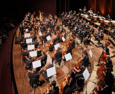 Concerto da Orquestra Sinfônica do Paraná celebra os 70 anos da pianista Analaura de Souza Pinto, uma das fundadoras da OSP