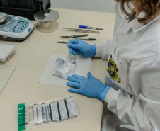  Dos testes de rotina às novas drogas sintéticas: como a Polícia Científica identifica substâncias apreendidas