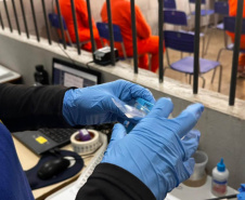  PPPR e PCIPR realizam 775 coletas de DNA em unidades penais da região de Foz do Iguaçu