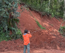 DEFESA CIVIL - Estado, União e municípios iniciam força-tarefa no levantamento de danos em Cerro Azul e Adrianópolis