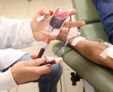 Hemepar reforça chamado para doadores de sangue dos tipos O positivo e O negativo