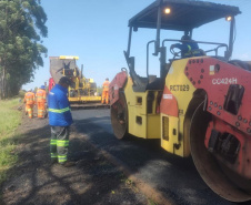 Conservação da PR-436 entre Bandeirantes e Abatiá.