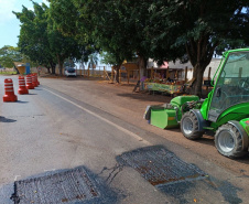 Serviços de conservação na PR-457 em São Pedro do Ivaí