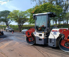 Serviços de conservação na PR-457 em São Pedro do Ivaí