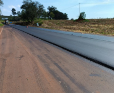 Serviços de conservação na PR-457 em São Pedro do Ivaí