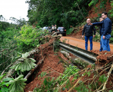 DESLIZAMENTO TERRA CHUVA