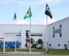 HORSE POWERTRAIN VICE