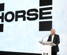 HORSE POWERTRAIN VICE