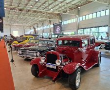 VIAJE PARANÁ - Old & Low Car Curitiba movimenta turismo e espera receber mais de 2 0 mil visitantes