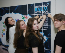 Estudantes da rede estadual participam de imersão sobre redação em preparação para o Enem