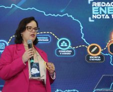 Estudantes da rede estadual participam de imersão sobre redação em preparação para o Enem