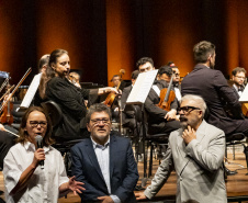 Orquestra Sinfônica do Paraná homenageia Roberto Tibiriçá em concerto que antecede apresentações na China