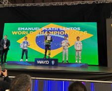 Atleta patrocinado pela Sanepar conquista ouro inédito no Mundial de Kickboxing