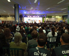 FECCI 2026 reunirá milhares de estudantes em um grande encontro de ciência em Curitiba