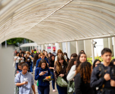 Dia do professor: evento para incentivo à docência reúne 800 estudantes em Curitiba e Maringá