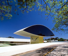 Domingo de segundo turno altera horários dos espaços culturais do Estado em Curitiba