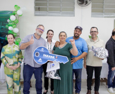 Entrega de casas do programa Vida Nova em Jandaia do Sul