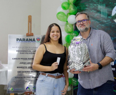 Entrega de casas do programa Vida Nova em Jandaia do Sul