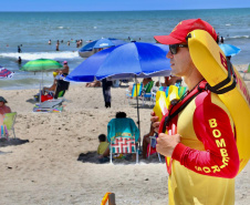 Bombeiros reforçam prevenção no Litoral durante feriado de Finados e preparam efetivo para o Verão