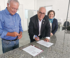 Outubro Rosa é marcado pela distribuição de 300 mil testes de DNA-HPV no Paraná